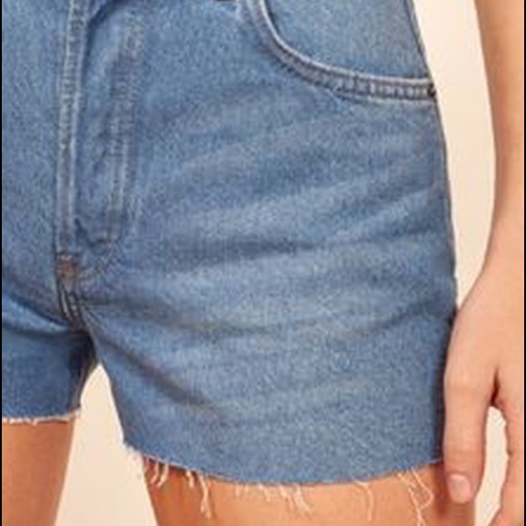 Reformation Dixie high rise jean short MYKONOS 25 - Picture 3 of 10